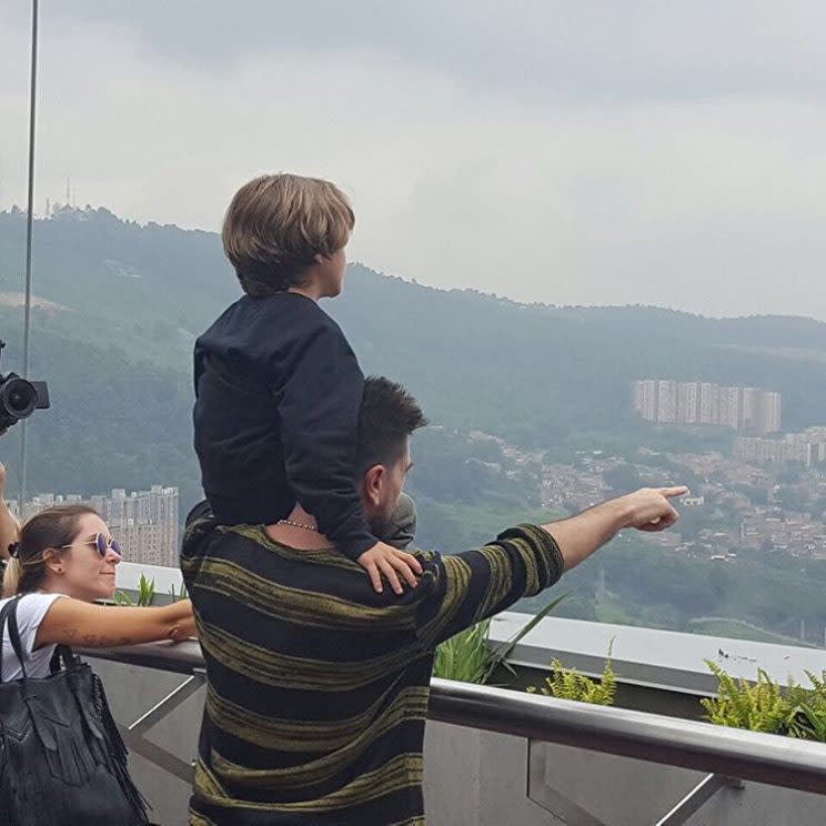 El cantante estuvo en las comunas pobres de su ciudad/Juanes/Instagram