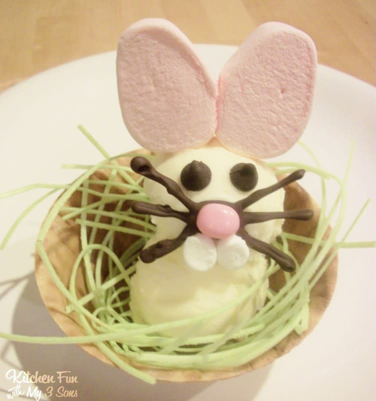 <p>Kitchen Fun With My 3 Sons</p><p>Look at this Easter Bunny just chillin' in his waffle bowl.</p><p><strong>Get the recipe: <a href="http://www.kitchenfunwithmy3sons.com/2011/04/ice-cream-bunny-chillin-in-his-waffle.html" rel="nofollow noopener" target="_blank" data-ylk="slk:Easter Bunny Ice Cream;elm:context_link;itc:0;sec:content-canvas" class="link ">Easter Bunny Ice Cream</a></strong></p><p><strong>Related: <a href="https://www.yahoo.com/lifestyle/45-easy-easter-desserts-try-211038459.html" data-ylk="slk:45+ Easy Easter Desserts & Recipes;elm:context_link;itc:0;sec:content-canvas;outcm:mb_qualified_link;_E:mb_qualified_link;ct:story;" class="link  yahoo-link">45+ Easy Easter Desserts & Recipes</a></strong></p>