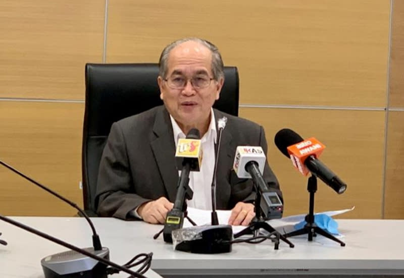 Deputy Chief Minister Datuk Amar Douglas Uggah speaks during a press conference on the Covid-19 situation in Sarawak, April 23, 2020. — Picture courtesy of Sarawak Public Communications Unit (Ukas)