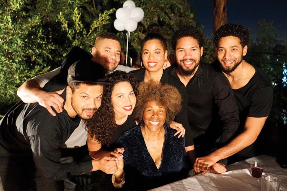Jurnee with her mother and siblings (Instagram)
