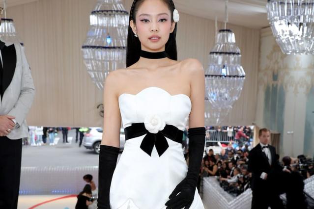 Blackpink's Jennie Wore Vintage Chanel Dress for 2023 Met Gala