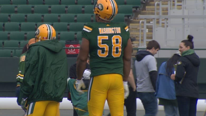 Edmonton Eskimos fans crash Commonwealth to join team in TV commercial