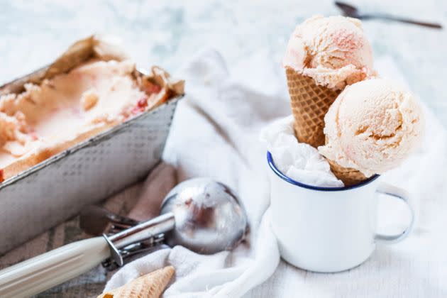 Le livre Gelupo Gelato propose des recettes maisons de glaces très rafraîchissantes (Photo: Westend61 via Getty Images)