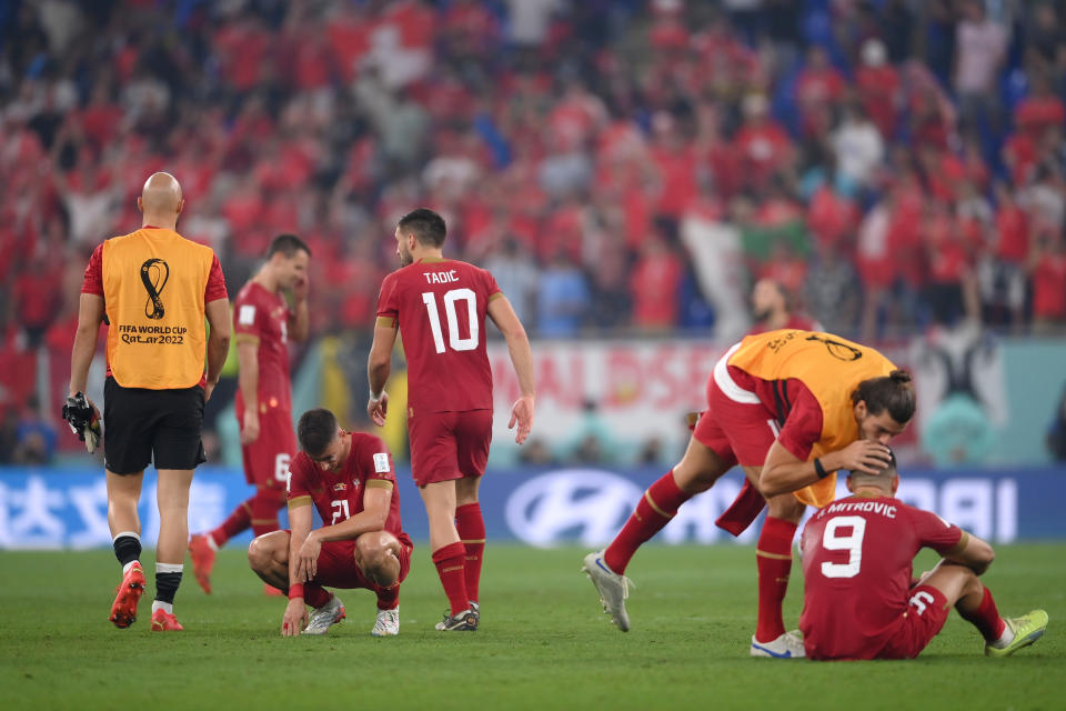塞爾維亞對自己世足小組賽結果難以接受。（Photo by Laurence Griffiths/Getty Images）