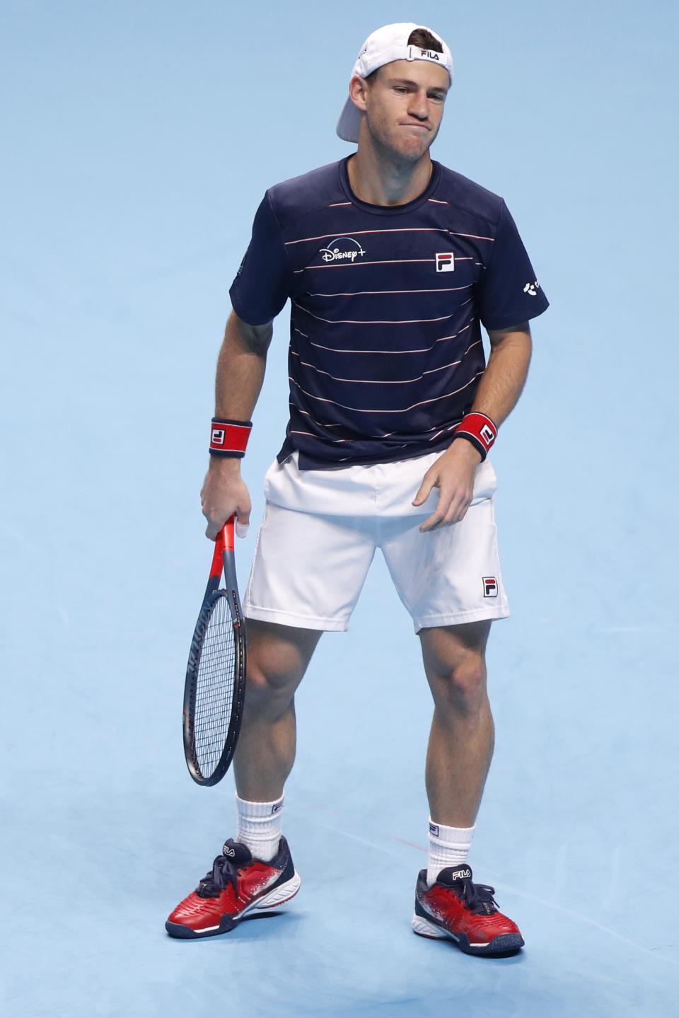 El argentino Diego Schwartzman se lamenta durante el partido que perdió ante el ruso Daniil Medvedev en la Copa Masters, el viernes 20 de noviembre de 2020 (AP Foto/Frank Augstein)