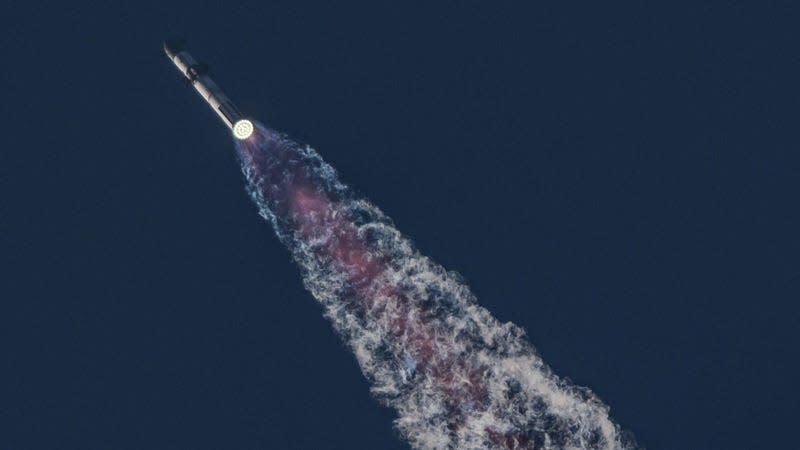 Starship during its second test flight, November 18, 2023.