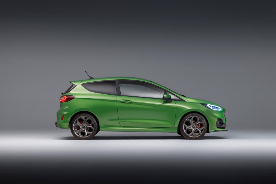 2021_FORD_FIESTA_STUDIO_ST_08.jpg