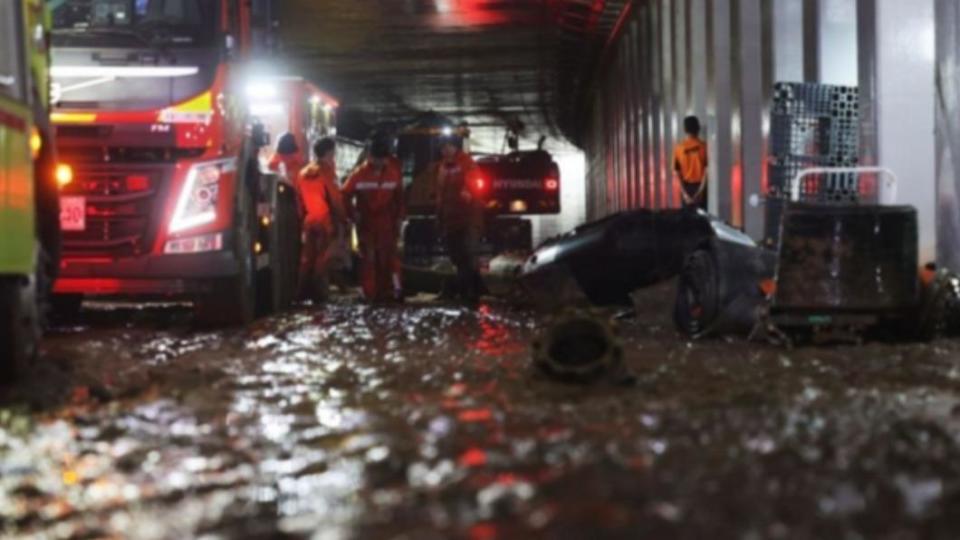 南韓各地因連日大雨傳出災情，全國至少已40人死亡。（圖／翻攝韓聯社Yonhapnews）