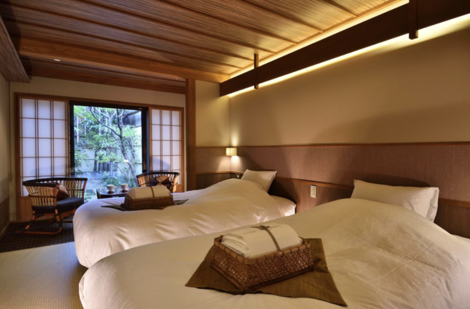 The twin Kurumi room at Yasaka Yutone Kyokoyado, Kyoto, Japan. (PHOTO: Booking.com)