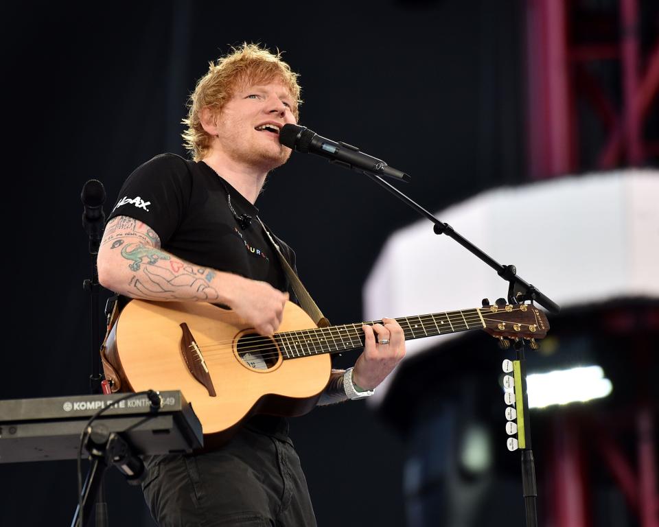 Ed Sheeran entertains 50,000-plus in Pittsburgh.