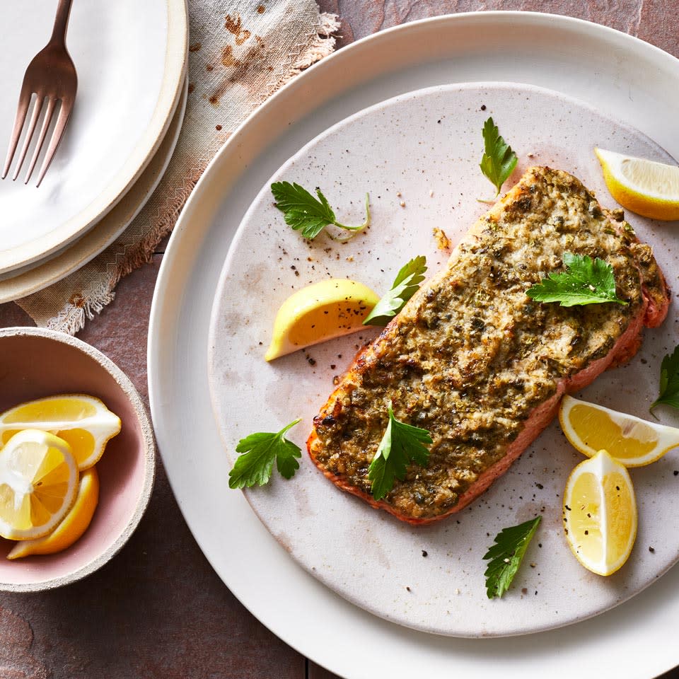 Air-Fryer Salmon with Horseradish Rub