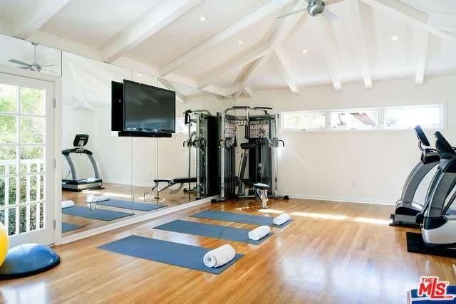 <p>Work out in the comfort of your own home. (Realtor.com) </p>
