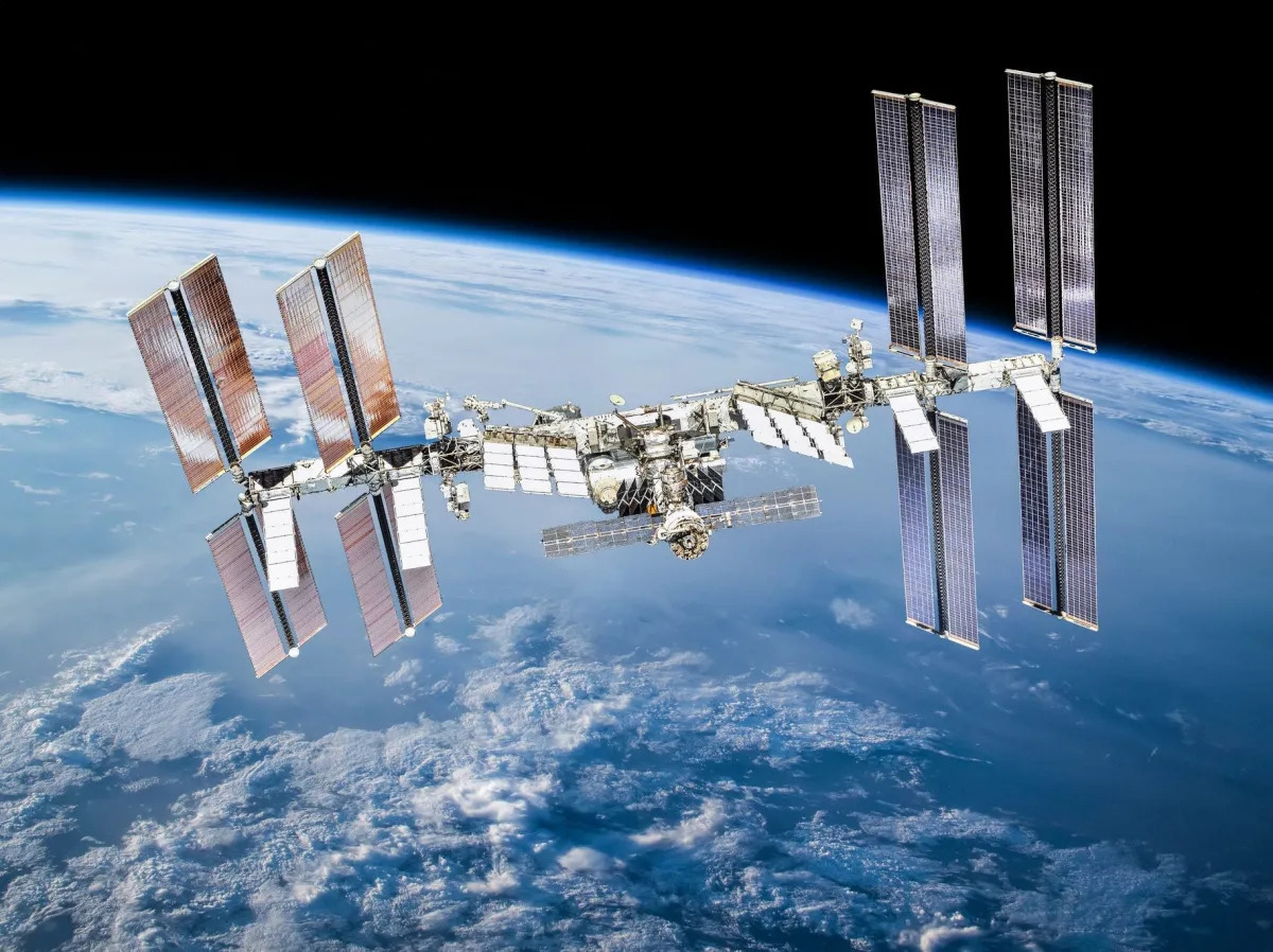Russia's space chief responds to new sanctions by suggesting that the ISS would ..