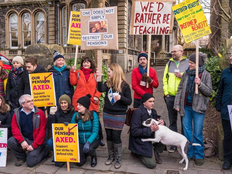 <span class="caption">Lecturers on strike.</span> <span class="attribution"><a class="link " href="https://www.flickr.com/photos/chrisbertram/40033784424/in/photolist-23ZDBmu-h8QUYx-aPCMoi-GAsoEM-9YjgDE-251CejQ-9YkJ8a-9YkYS9-FqiXwP-24xTZK4-GZ3UTY-25jAArV-9t36kS-aNsA3Z-9YzaVd-GAm2X7-9t32hm-aPCBoT-9YwgAK-aNW45K-aNsAta-aPCB9Z-aNtbGV-aPCAGV-GAm2xQ-aNW4rx-23Hju74-aPAThn-aPATtP-GAkeE7-HsXywL-HnoGpG-Hnm5P7-GqFHRG-GtNyrh-24BxXUM-F1kAyg-25xVmhM-25zekmY-24ynXuM-223wucN-22wQH9f-23CCheF-24ERos3-F7viLx-F7uSqH-HsWQ1o-GWDxxQ-aNW5ic-22eJUjW" rel="nofollow noopener" target="_blank" data-ylk="slk:Chris Bertram/flickr;elm:context_link;itc:0;sec:content-canvas">Chris Bertram/flickr</a></span>