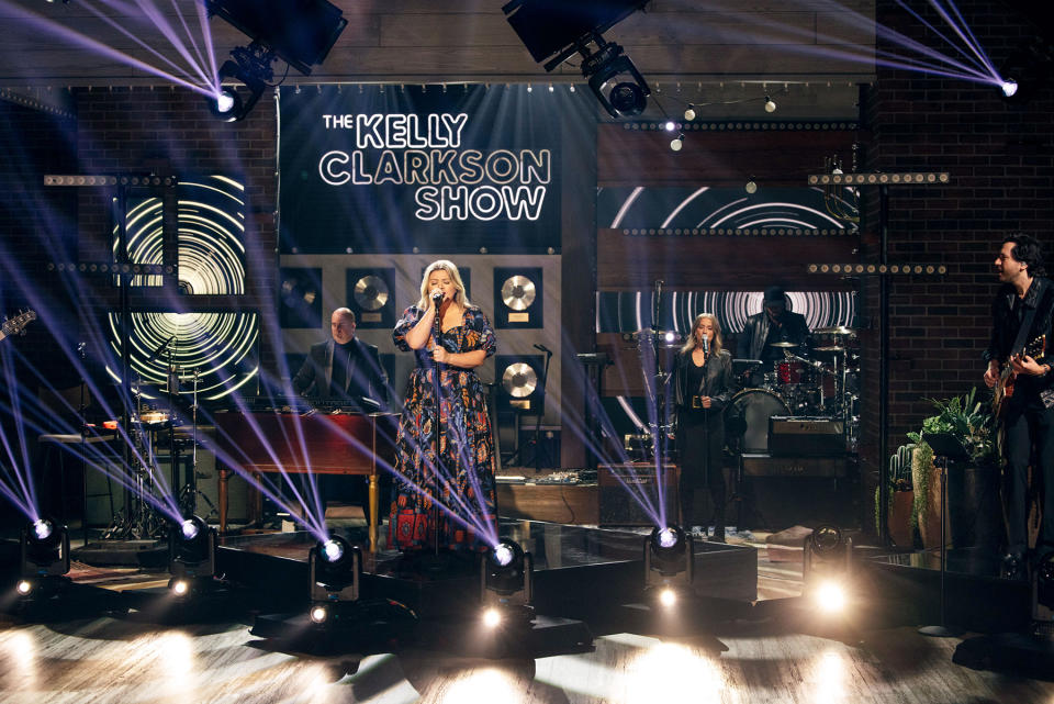 Kelly Clarkson performing on 'The Kelly Clarkson Show.'