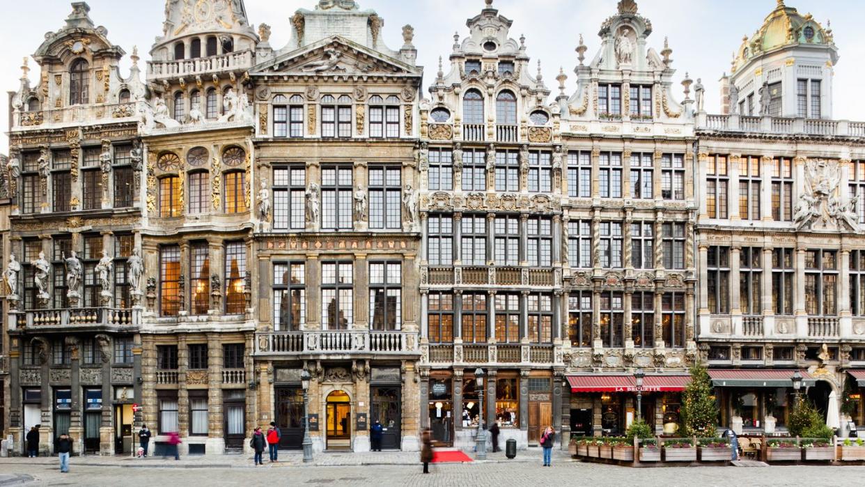 guildhalls at grand place