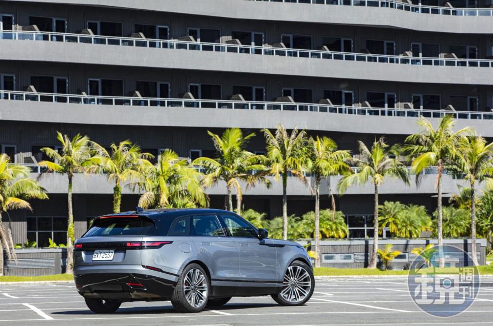 RANGE ROVER Velar P250 Dynamic SE