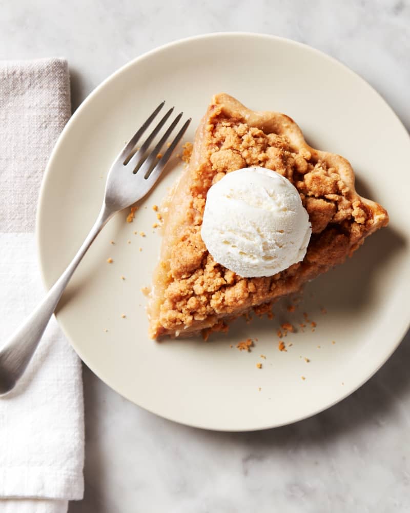 Classic Dutch Apple Pie