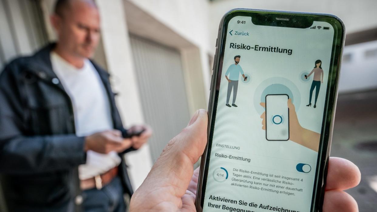 Mithilfe der App werden Bürger benachrichtigt, sollten sie sich in der Nähe eines am Coronavirus Erkrankten aufgehalten haben.