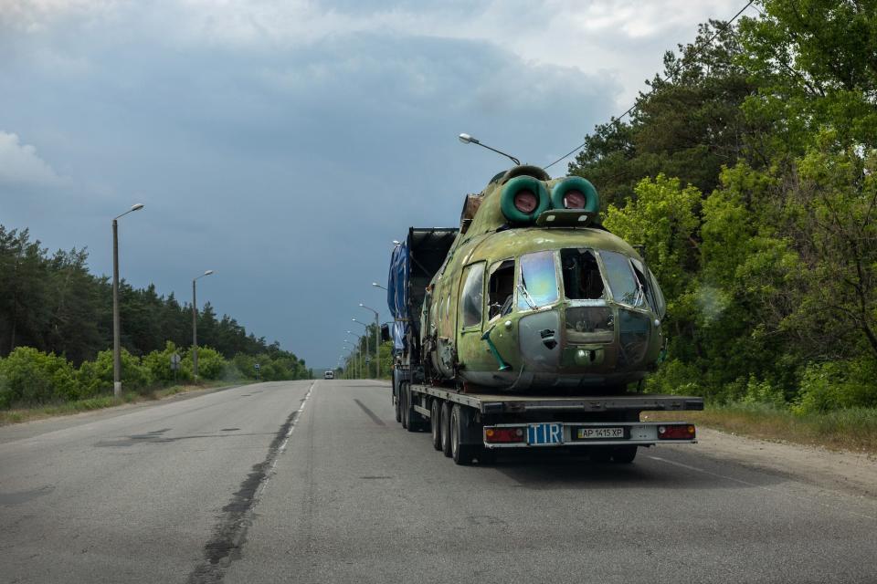 Ukrainian military helicopter wreck