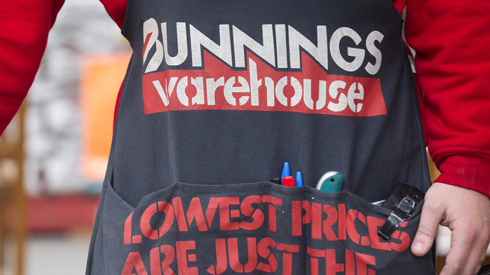 Bunnings Warehouse apron