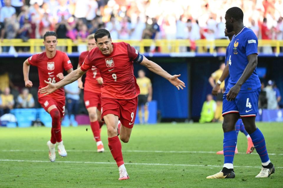 Lewandowski scores at the second attempt (Getty)