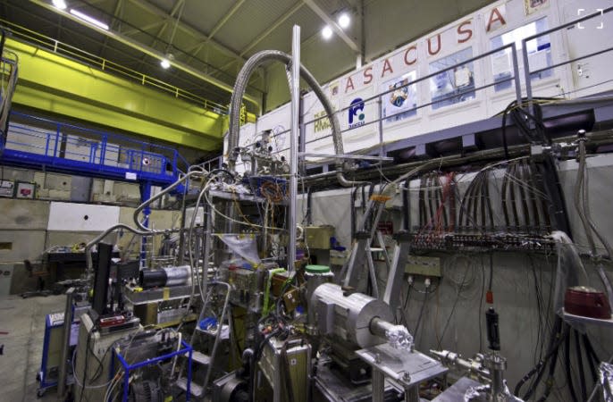 Afbeelding van het ASACUSA-experiment in de antimaterie-faciliteit van CERN.
