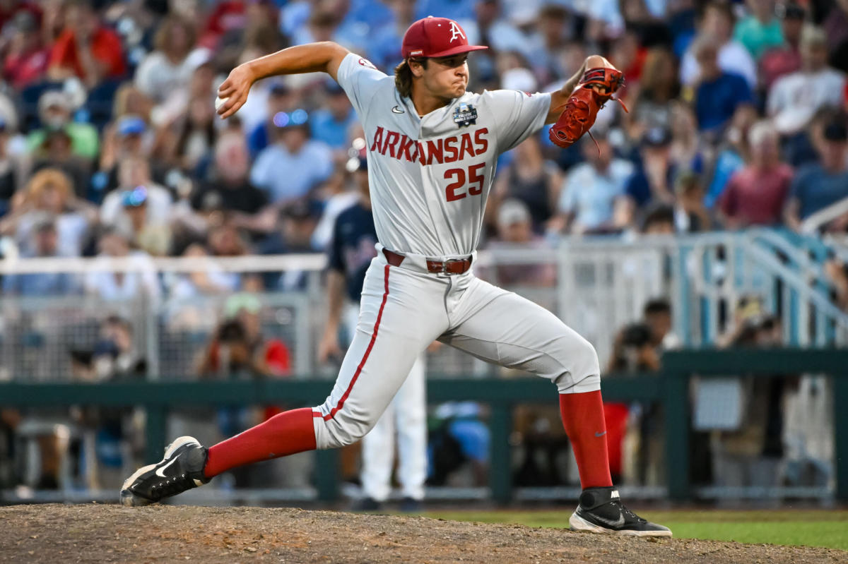 Arkansas baseball's Brady Slavens to return for fifth season