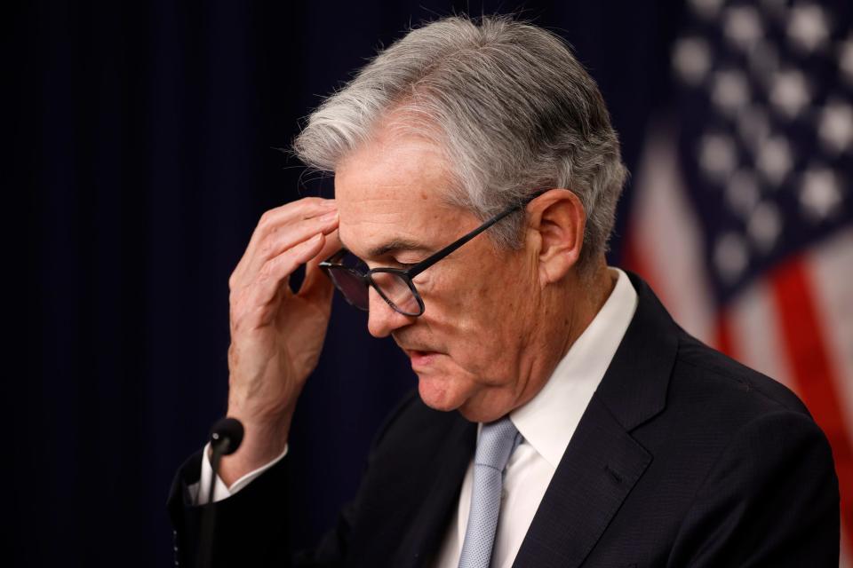In den USA wächst der Druck auf Notenbank-Chef Jerome Powell, die Zinserhöhungen zu beenden oder zumindest zu bremsen. - Copyright: Chip Somodevilla/Getty Images