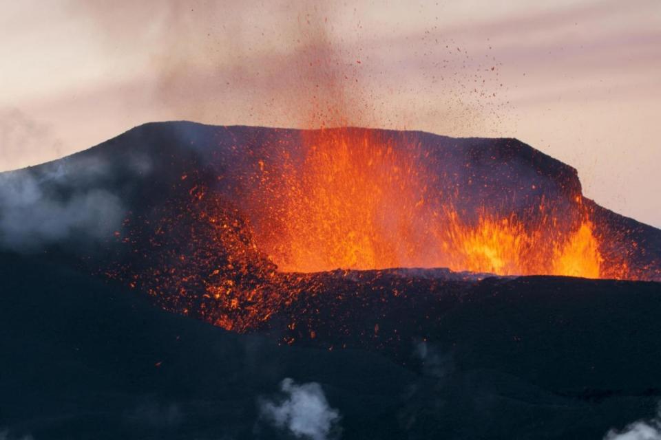 Eruption of the Fimmvoerduhals Volcano, between Myrdalsjoekull and Eyjafjallajoekull, Highland, Iceland 2010 (Rex Features)