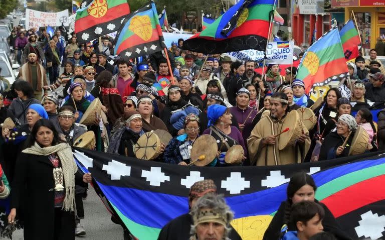 La Confederación Mapuche aseguró que defenderá la declaración de Sitio Sagrado del volcán Lanín.