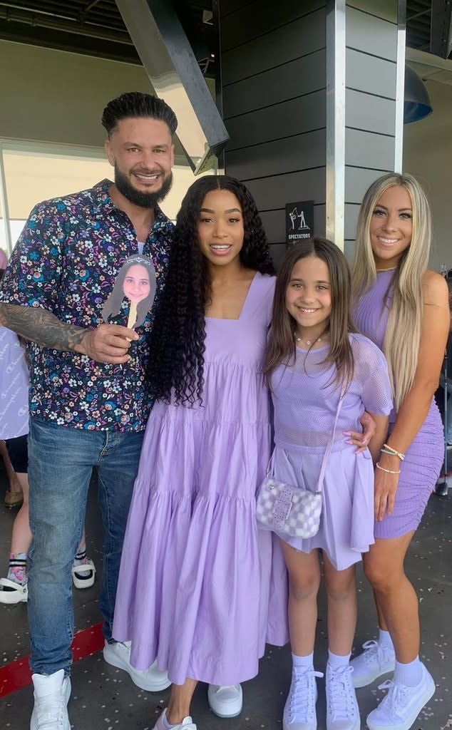 Pauly D, Nikki Hall, Amabella DelVecchio, Amanda Lynn