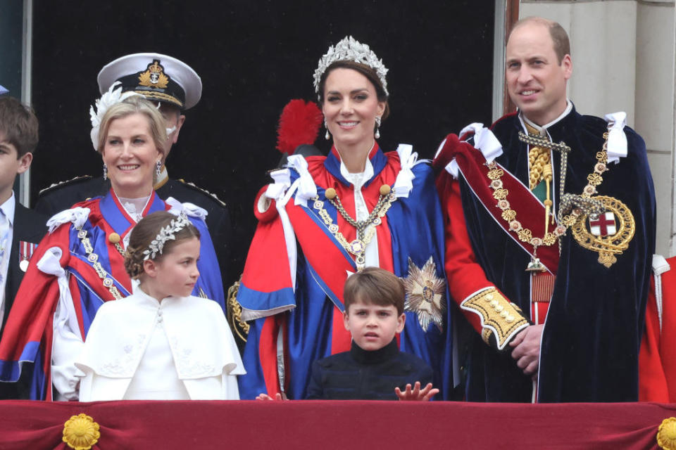 The royal family posing