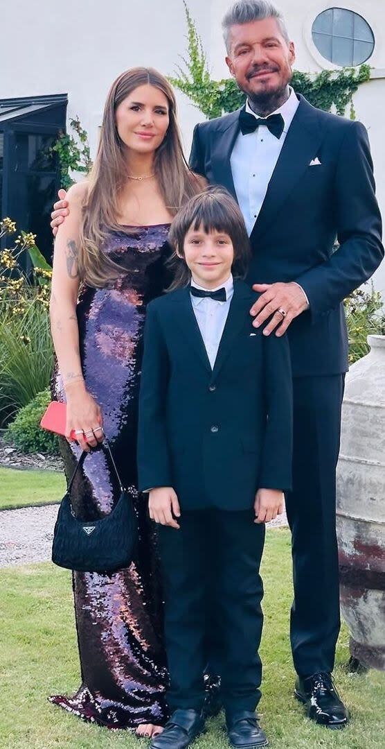 Marcelo Tinelli junto a su primogénita, Micaela, y su benjamín, Lorenzo. La familia se vistió de gala para el gran día