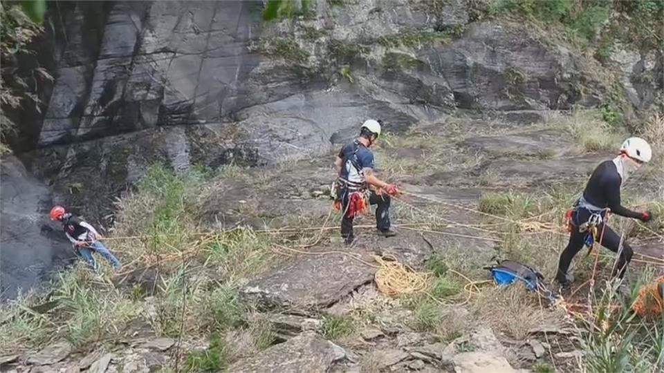 屏東溪降團意外第４天　搜救人員冒雨搜救「堅持到最後」