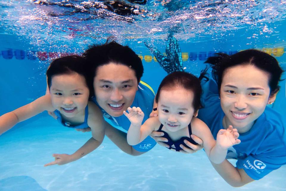 kids swimming lessons in singapore - happy fish swim school