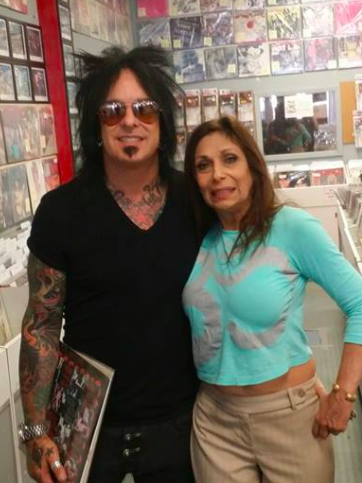 Josette with Mötley Crüe bassist Nikki Sixx. Source: Facebook