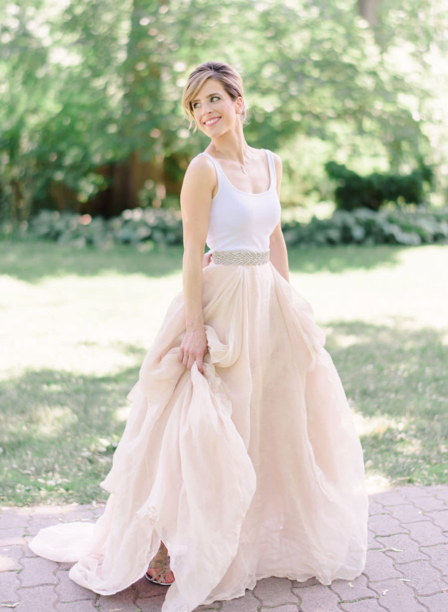 Amanda Dawson in her wedding gown. (Photo: Artiese Studios / www.artiesestudios.com)