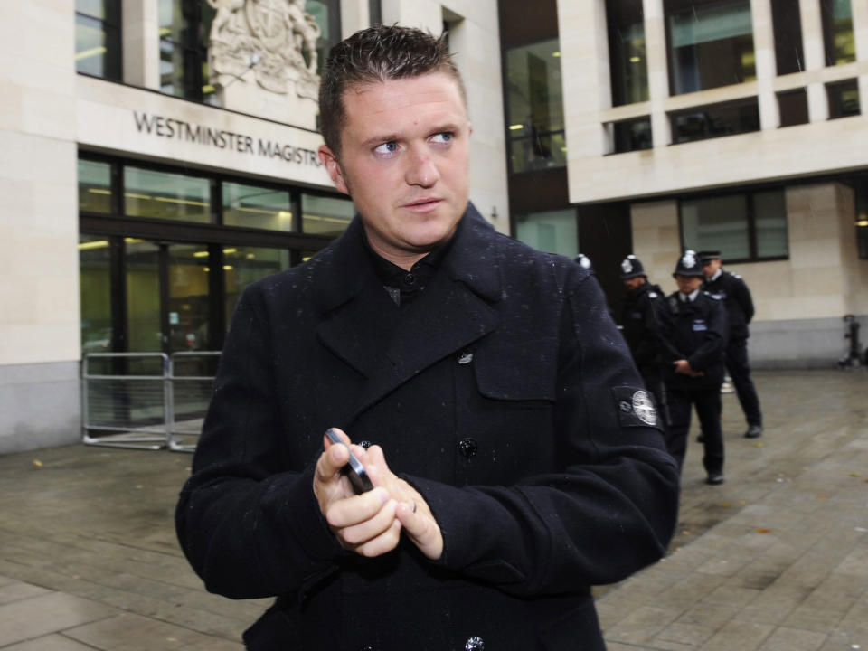 Violence breaks out at Tommy Robinson's Sunderland book signing held at off-licence