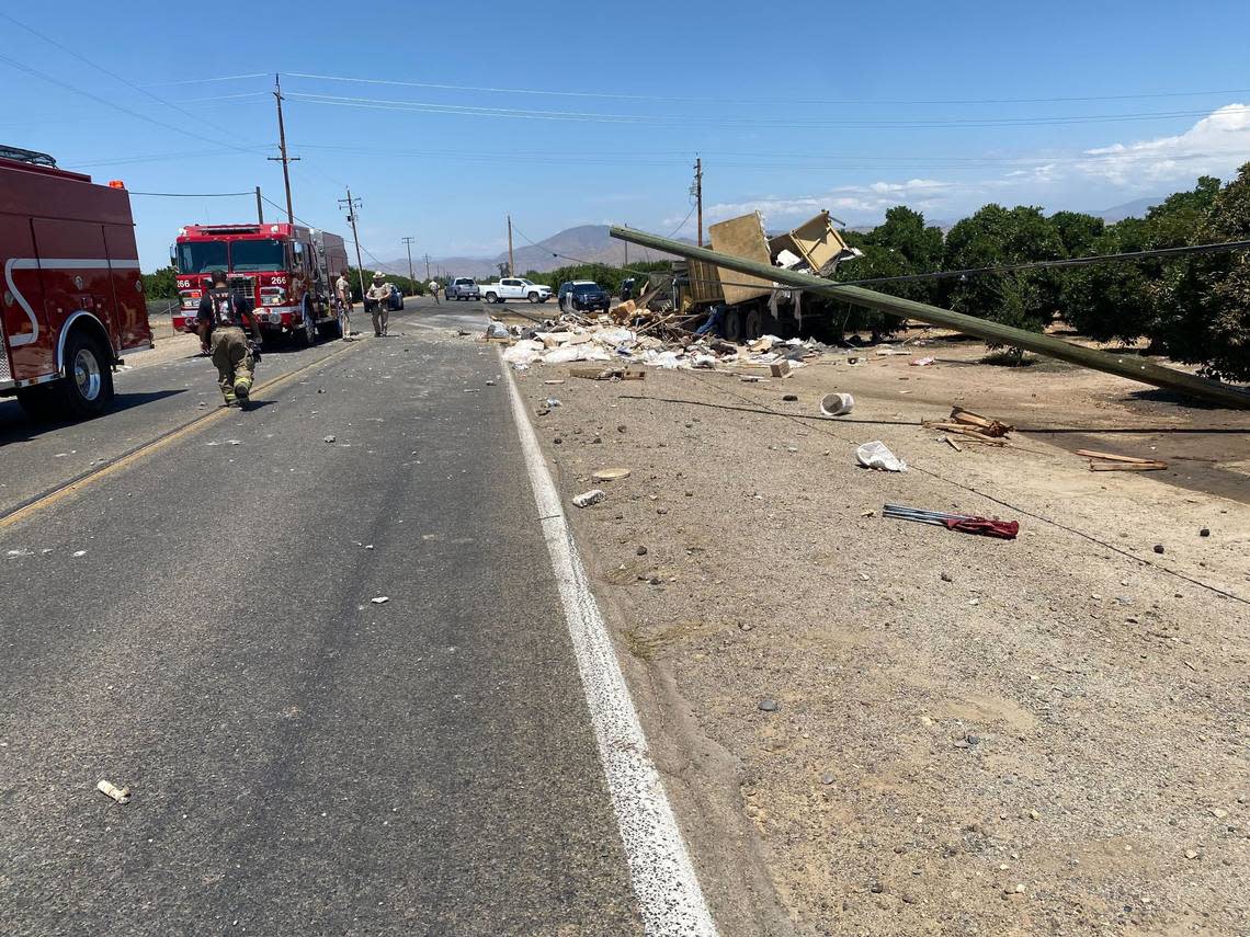 Tow people died in a crash on Manning Avenue east of Reedley.