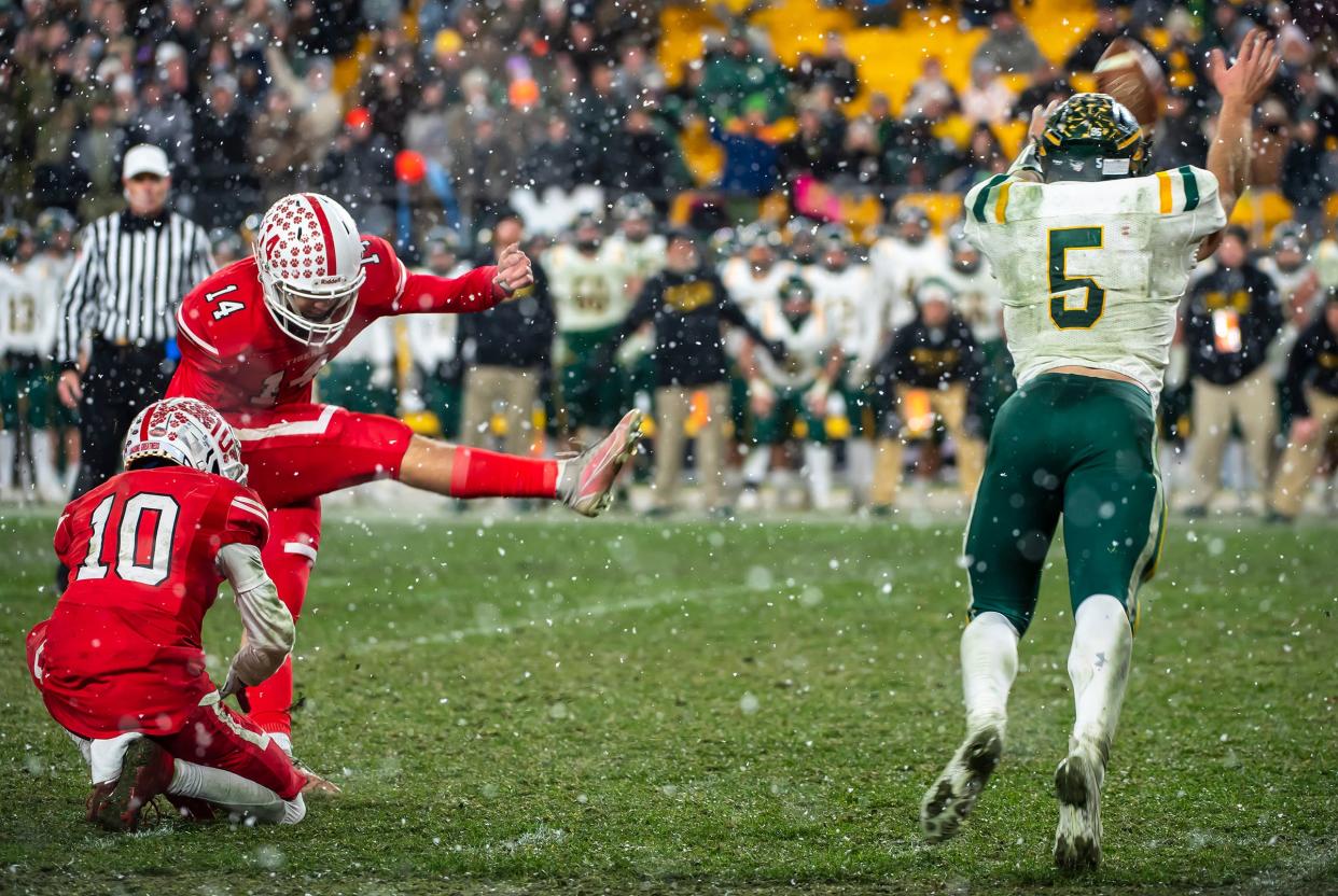 Moon kicker Jacob Wieland misses a game-tying field goal as the WPIAL 5A Championship ends Saturday at Heinz Field.[Lucy Schaly/For BCT]