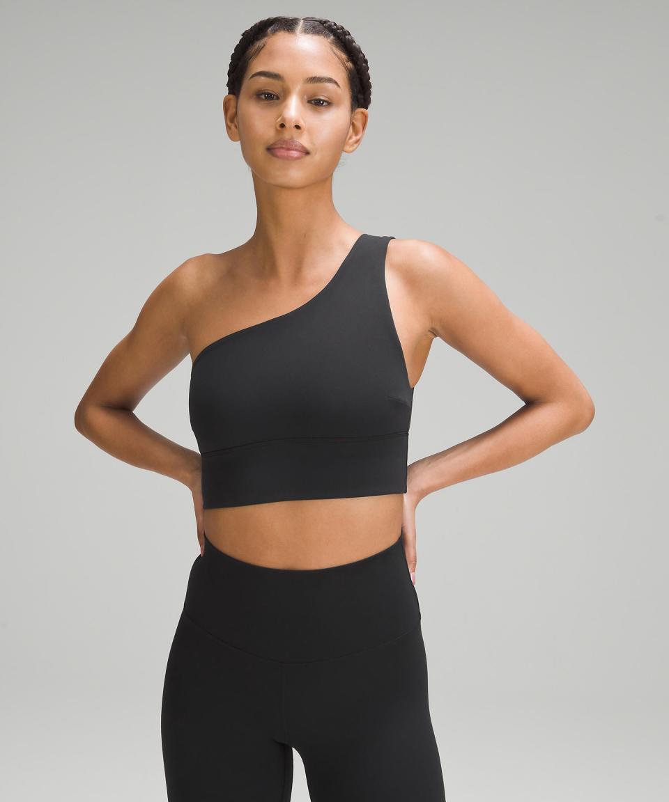 <p><a href="https://go.redirectingat.com?id=74968X1596630&url=https%3A%2F%2Fshop.lululemon.com%2Fp%2Fwomen-sports-bras%2FAlign-Asymmetrical-Bra-CD-MD%2F_%2Fprod11500140&sref=https%3A%2F%2Fwww.cosmopolitan.com%2Fstyle-beauty%2Ffashion%2Fa60847608%2Fbest-memorial-day-clothing-sales-2024%2F" rel="nofollow noopener" target="_blank" data-ylk="slk:Shop Now;elm:context_link;itc:0;sec:content-canvas" class="link ">Shop Now</a></p><p>Align Asymmetrical Bra</p><p>lululemon.com</p><p>$29.00</p>