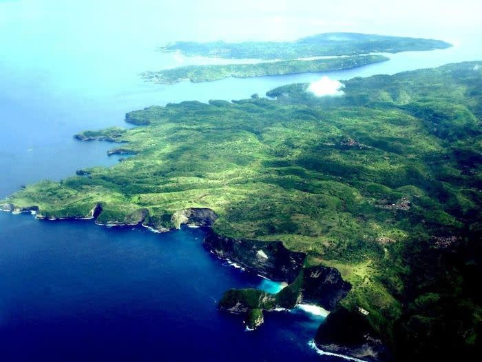 View from the top: The view of the islands from above. (