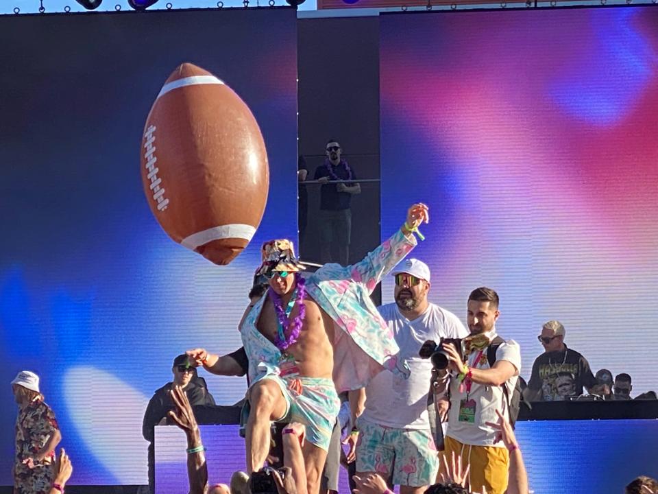Rob Gronkowski parties on stage at Gronk Beach.