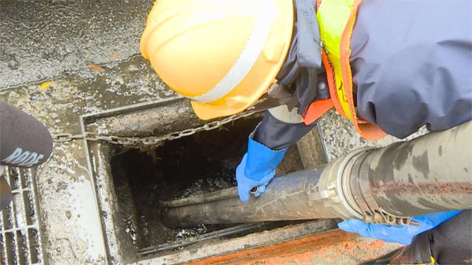 「烟花」颱風逼近北台灣　北市加強水溝清疏防淹水惡夢