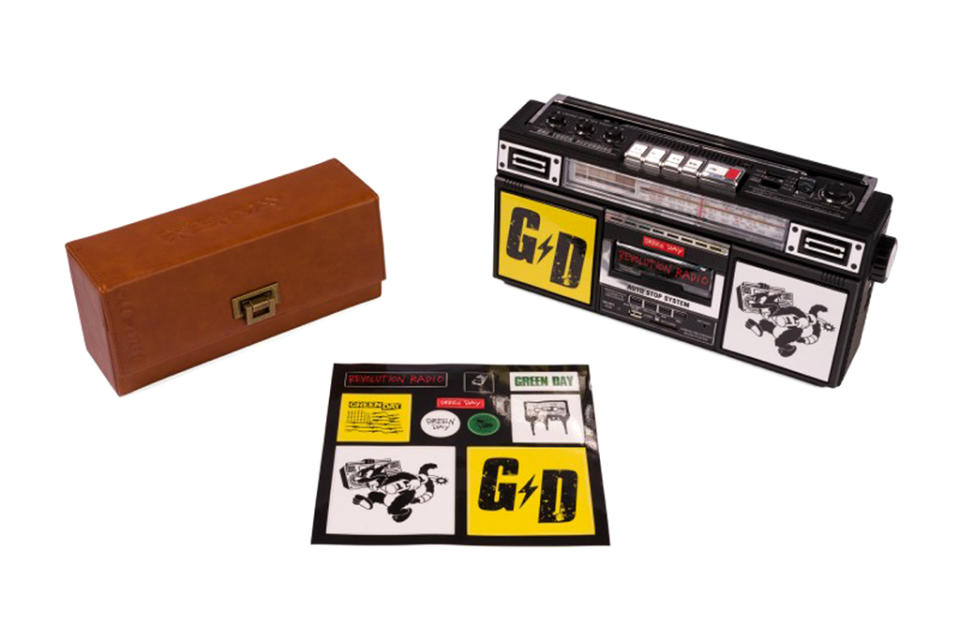 Green Day boombox-and-cassette set