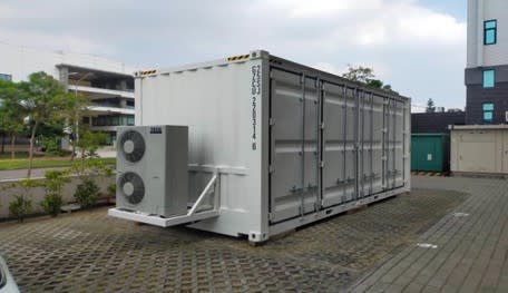 <strong>40 foot Containers used for Large Battery Storage Systems, external cooling for climate</strong>