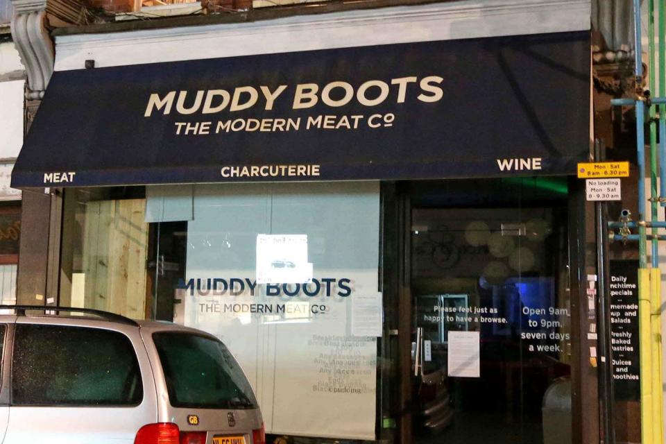 Muddy Boots: Nigel Howard