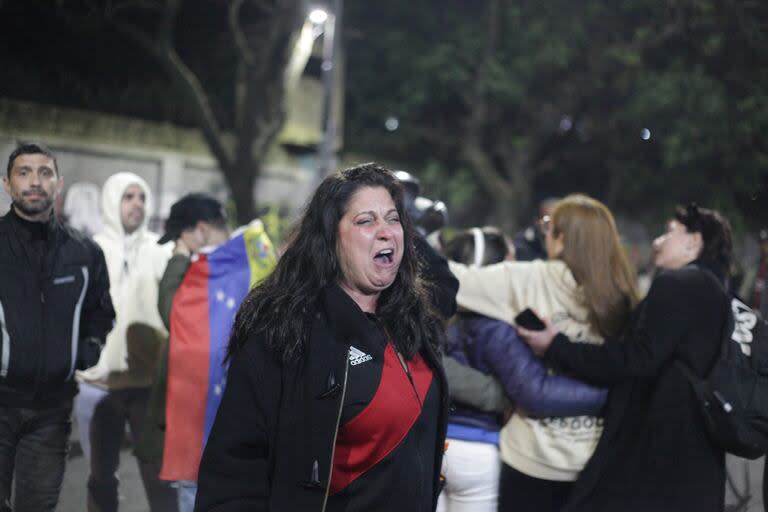 Disturbios en la Embajada de Venezuela en Argentina tras los resultados de las elecciones