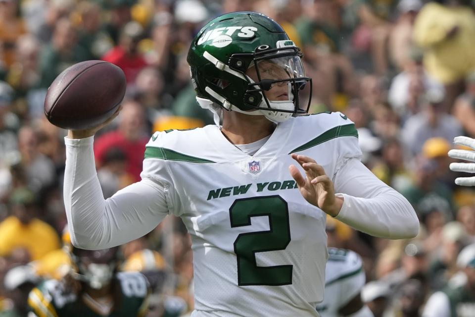 New York Jets' Zach Wilson throws during the first half of a preseason NFL football game against the Green Bay Packers Saturday, Aug. 21, 2021, in Green Bay, Wis. (AP Photo/Morry Gash)